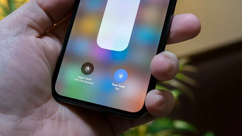 Một vài lưu ý khi sử dụng màn hình True Tone