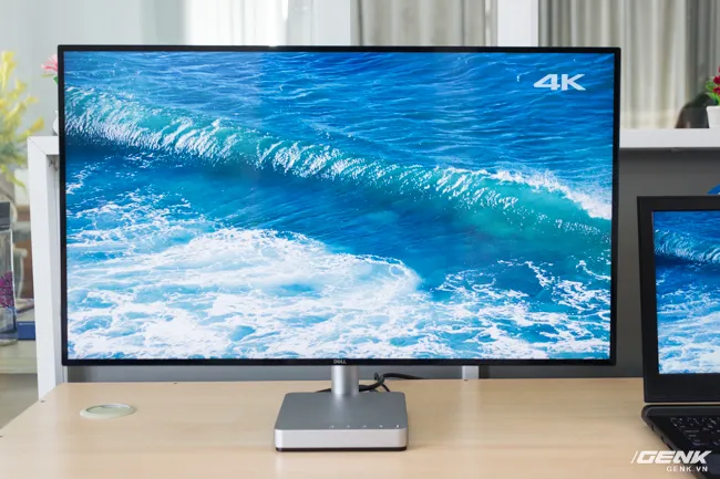 Màn hình siêu mỏng là gì? Định nghĩa và những con số ấn tượng